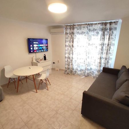 Прекрасная Студия В Двух Минутах От Пляжа Torrevieja Exterior photo