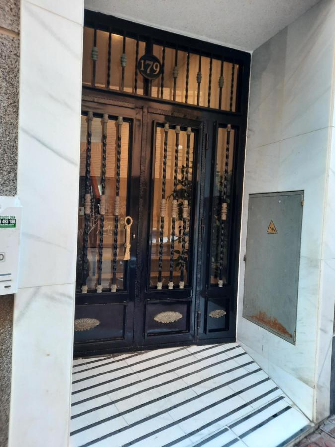 Прекрасная Студия В Двух Минутах От Пляжа Torrevieja Exterior photo